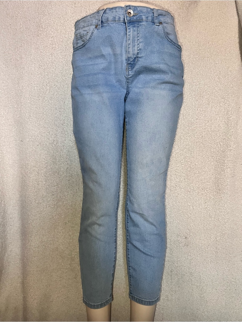 Light Blue Cropped Slim Ankle Jeans